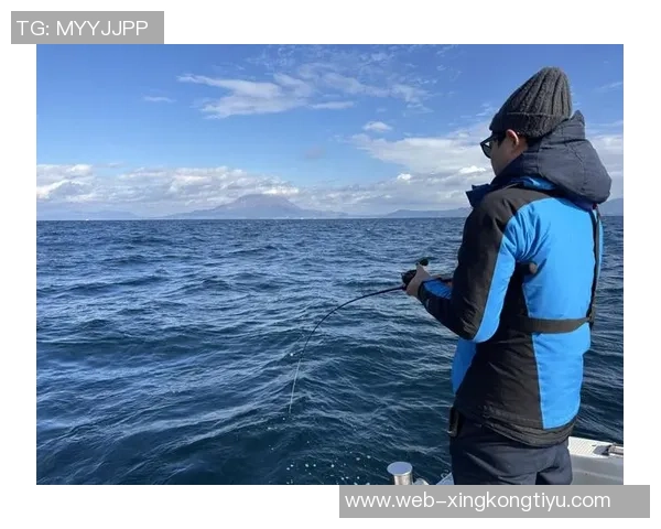 拉什福德分享海钓乐趣笑容灿烂展现多彩业余生活