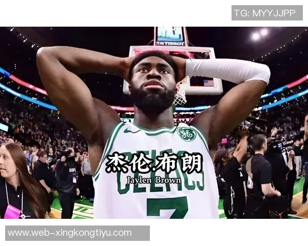 杰伦布朗半场表现不佳仅得10分3板5助攻球队需提升效率