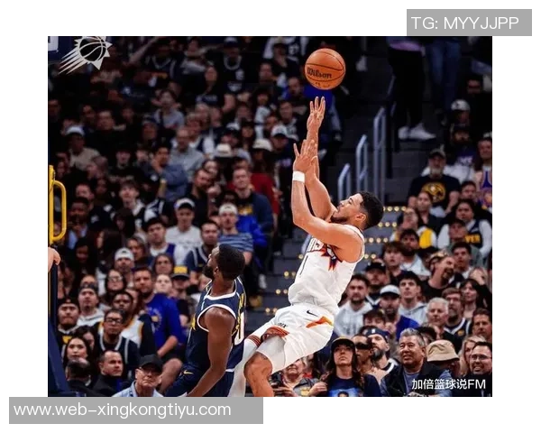 布克表示太阳队焕然一新全队已将上赛季的遗憾抛诸脑后